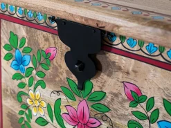 Giner y colomer Baúl fabricado en madera de mango pintado a mano Multicolor New