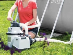 Intex Bomba de filtración de arena 4m³/h para piscinas de hasta 24m³ - Fácil de usar y mantenimiento mínimo Gris
