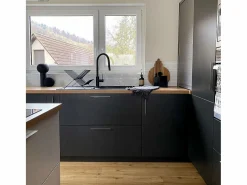 Essebagno Foga Mezclador de fregadero con teleducha extraíble en mate Negro Hot