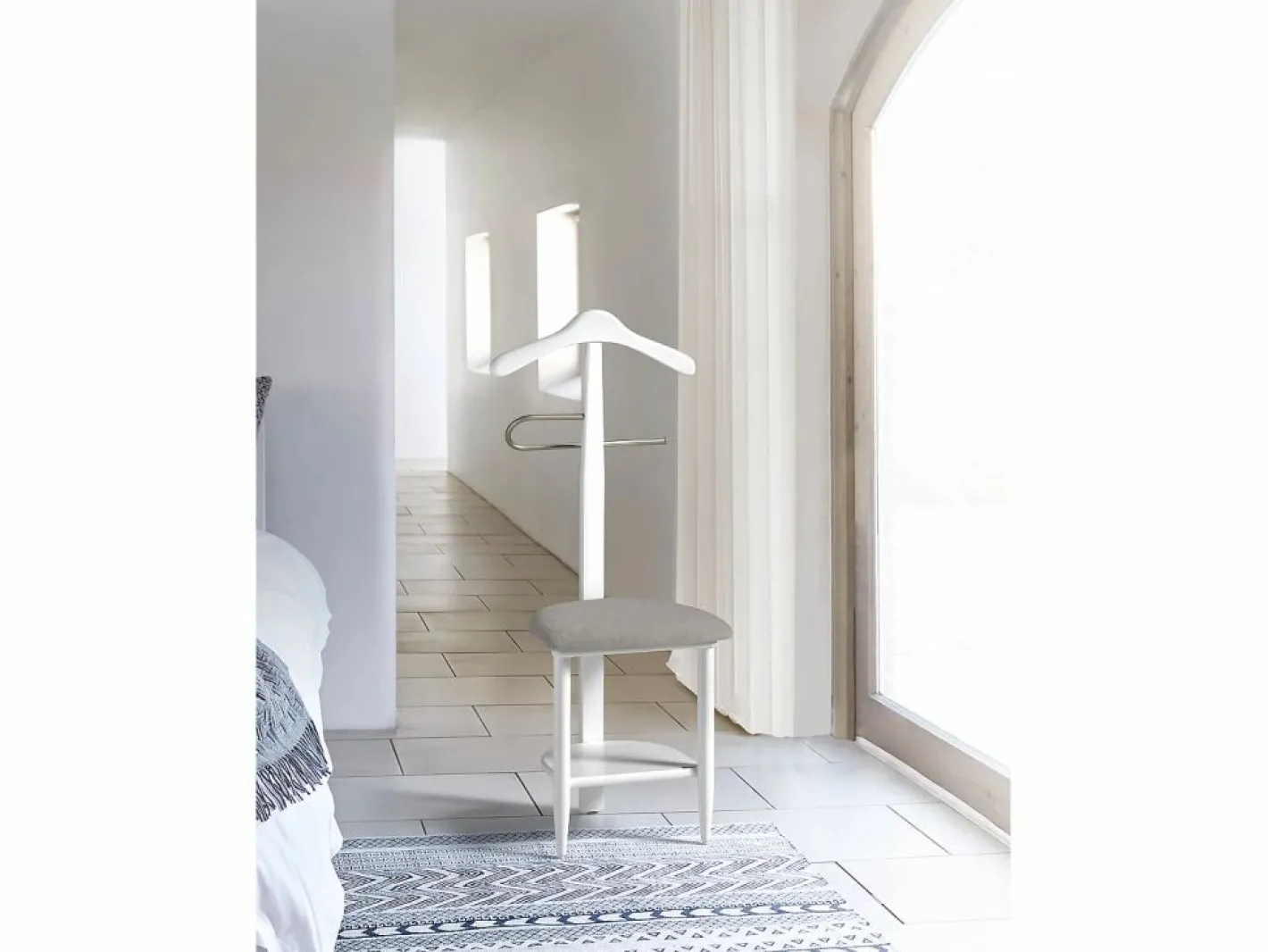 Galán de noche - A105cm x L45cm x F41cm - haya maciza - Sedie^Herdasa Online
