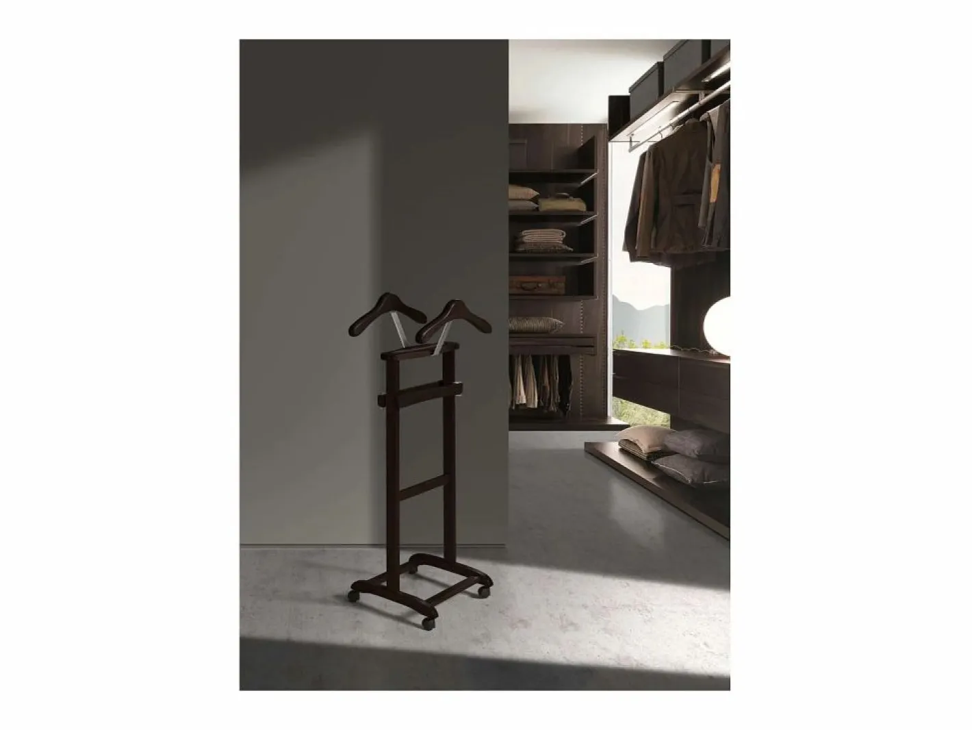 Galán De Noche|Galán de noche clásico 354 lacado en color wengue, 110cm(alto) 47cm(ancho) 35cm(largo)