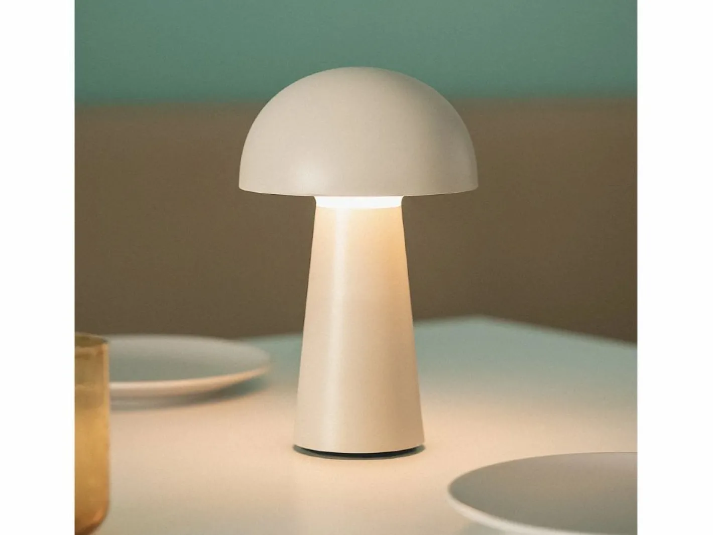 Ledkia Lámpara de Mesa LED Portátil Exterior con Batería USB Recargable Uyanga Beige Hot