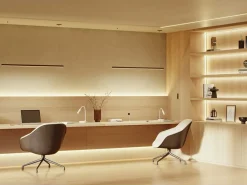 Lámpara De Escritorio|Lámpara de mesa LED Stem 5W blanca, luz cálida, carga inalámbrica y cabezal ajustable