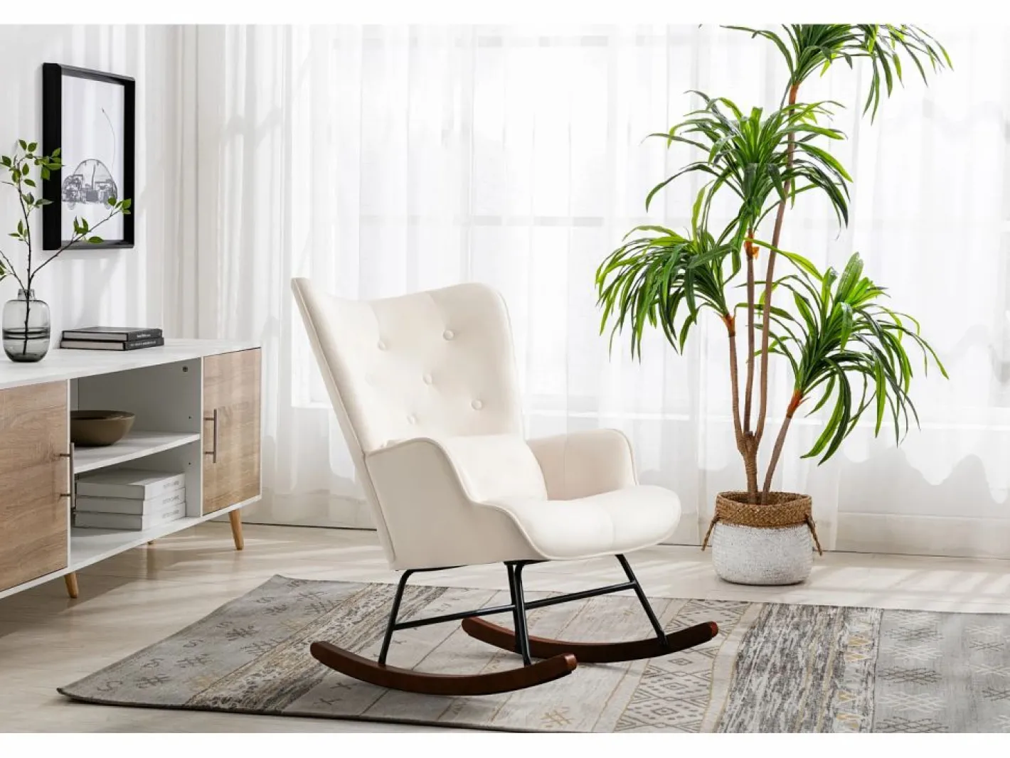 Mecedora moderna tapizada en terciopelo para sala de estar, con respaldo alto y patas de madera, color Beige New