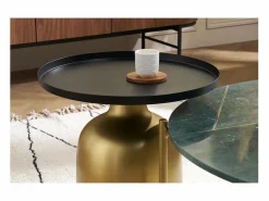Miliboo Mesa Auxiliar|Mesa auxiliar de diseño redondo de metal dorado con tablero negro mate RAMSES