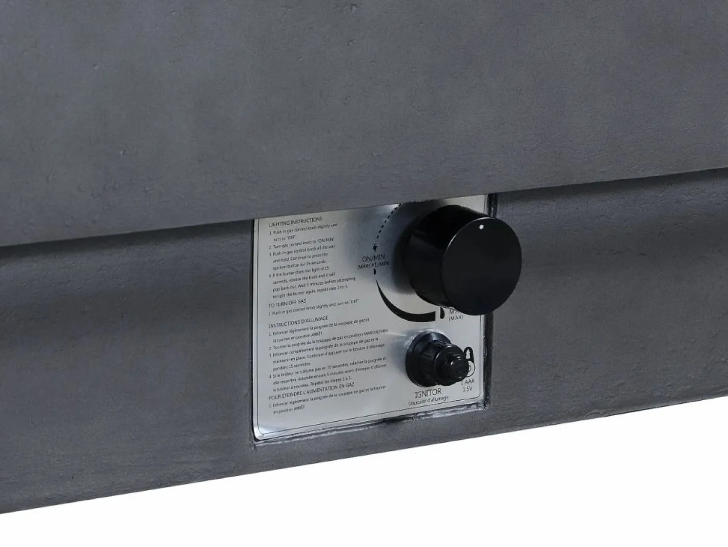 Mesa brasero antracita de gas rectangular y hoguera rectangular en MGO - SEROZA^Vente-unique Best