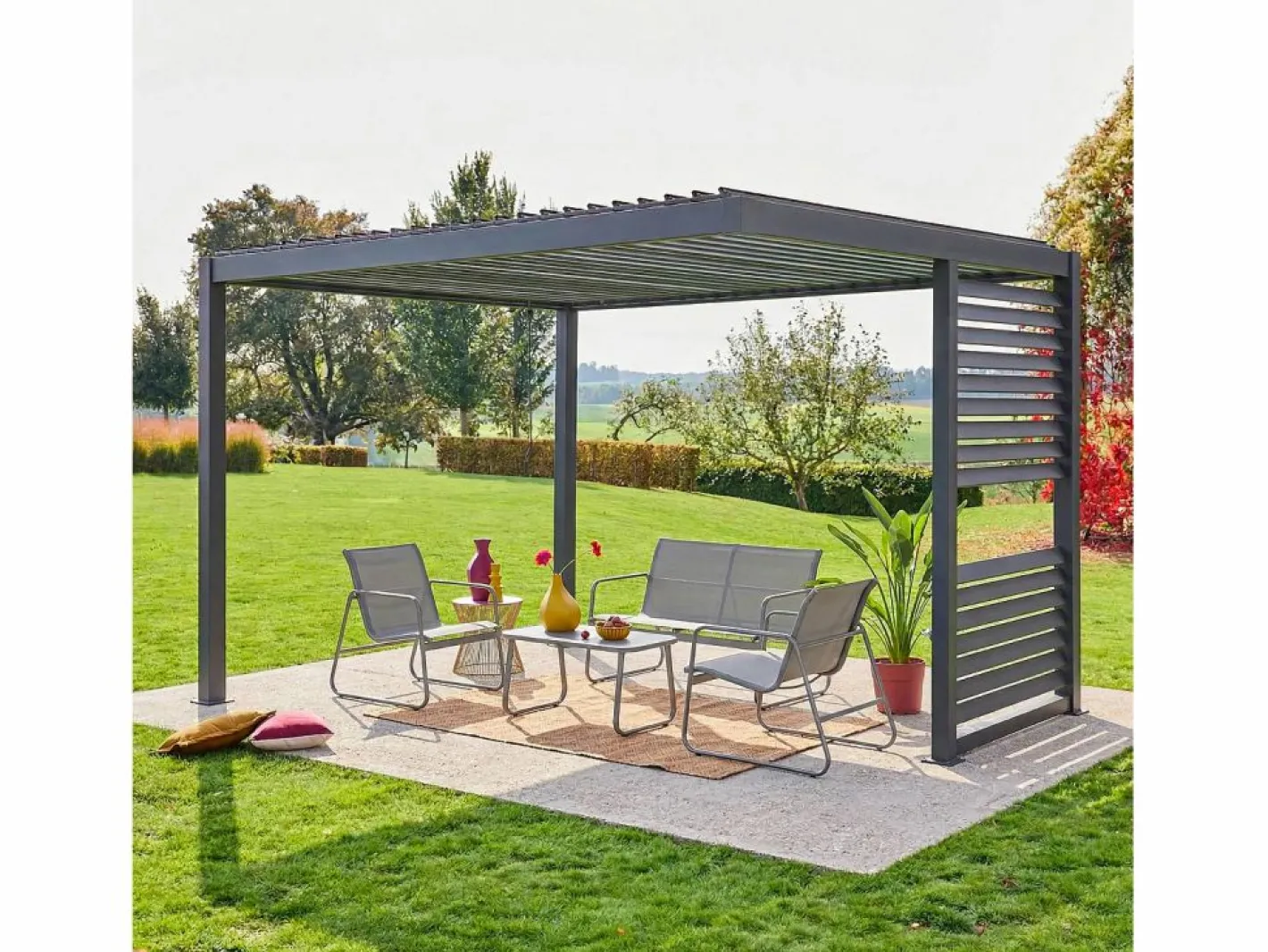 Sweeek Pérgola bioclimática de aluminio y acero con lamas orientables y Negro Outlet
