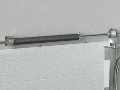 Puerta de garaje seccional con motor con ventanas CAOPAS^Somfy Discount