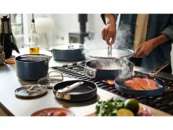 Joseph Joseph Material Y Utensilios De Cocina|Sartén pequeña Space 15 cm (1.4 qt), antiadherente, con mango plegable y tapa, apta para inducción y horno hasta 232°C