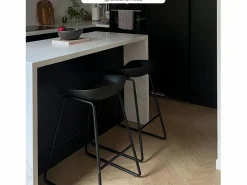 Rendez-Vous Déco Muebles De Bar|Taburete Alto|Set de 2 taburetes para isla de cocina de plástico 65,5 cm - Yoshi