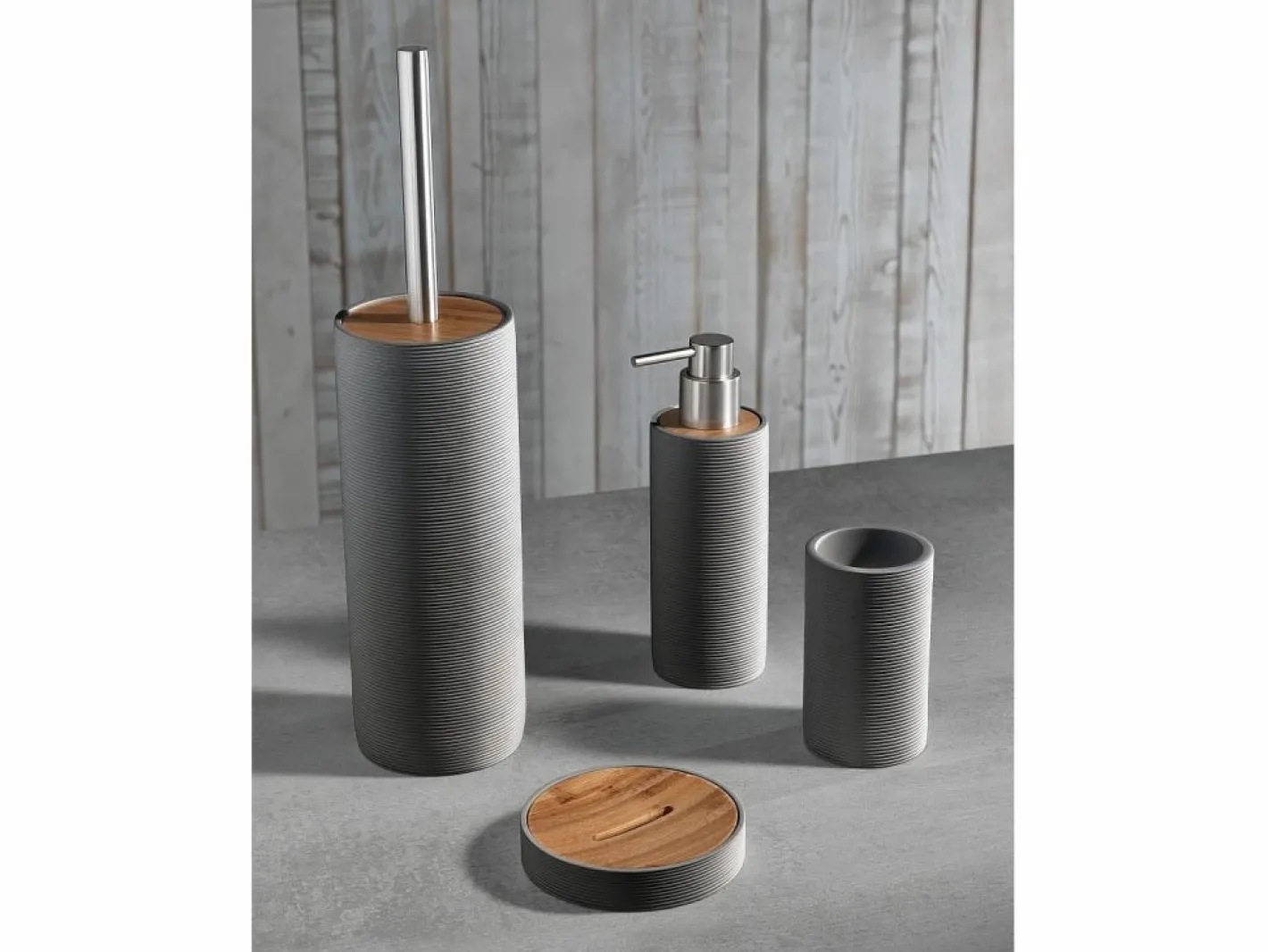 Set de accesorios de baño en resina blanco y bambú Gaeta - Gris New