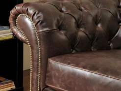 Vente-unique Sillón chesterfield de piel envejecida marrón CLOTAIRE Marru00f3n chocolate Best