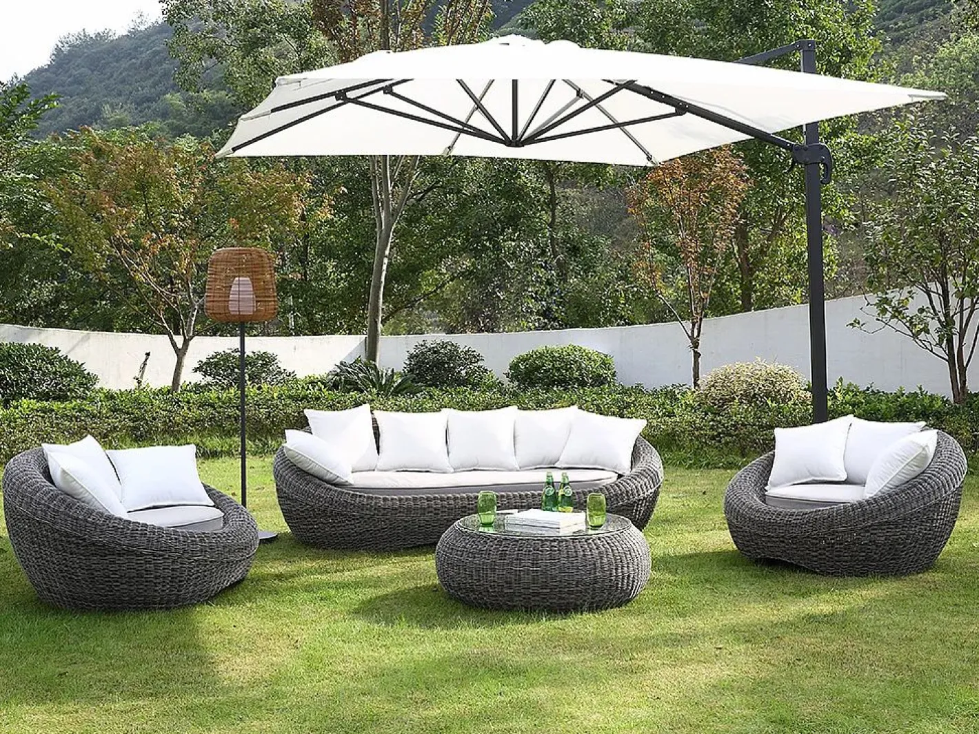MYLIA Salones De Jardín|Sofá de 3 plazas de jardín de resina trenzada - WHITEHEAVEN