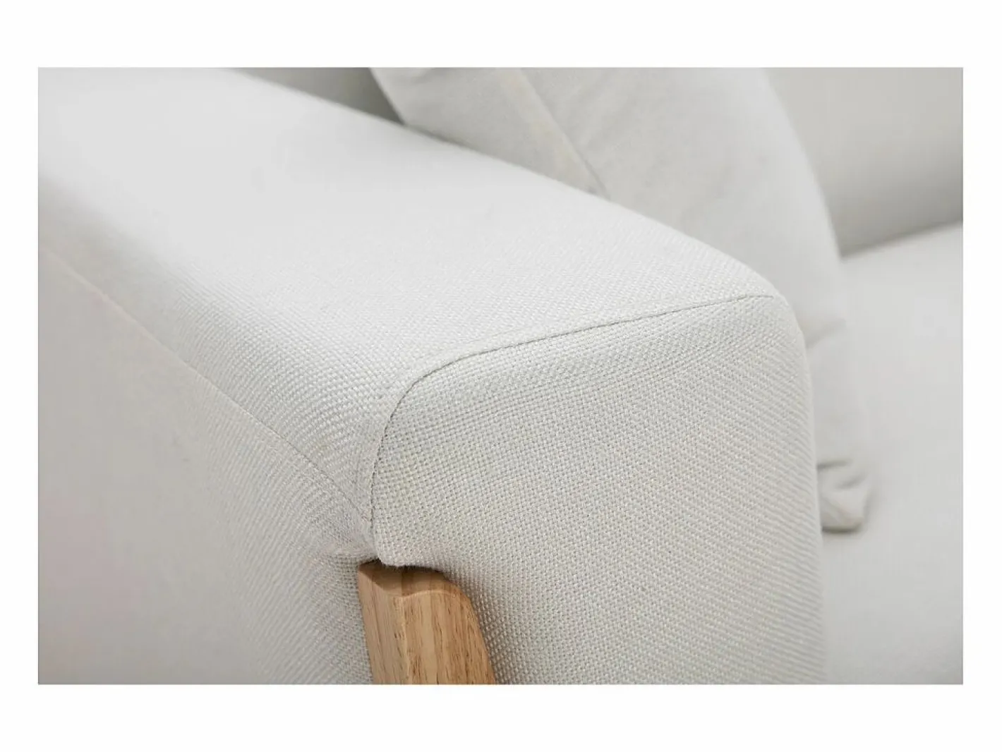Miliboo Sofá diseño 3 plazas roto patas madera FJORD Blanco New